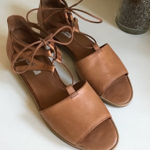 NWOT Paul Green Leather Sandals